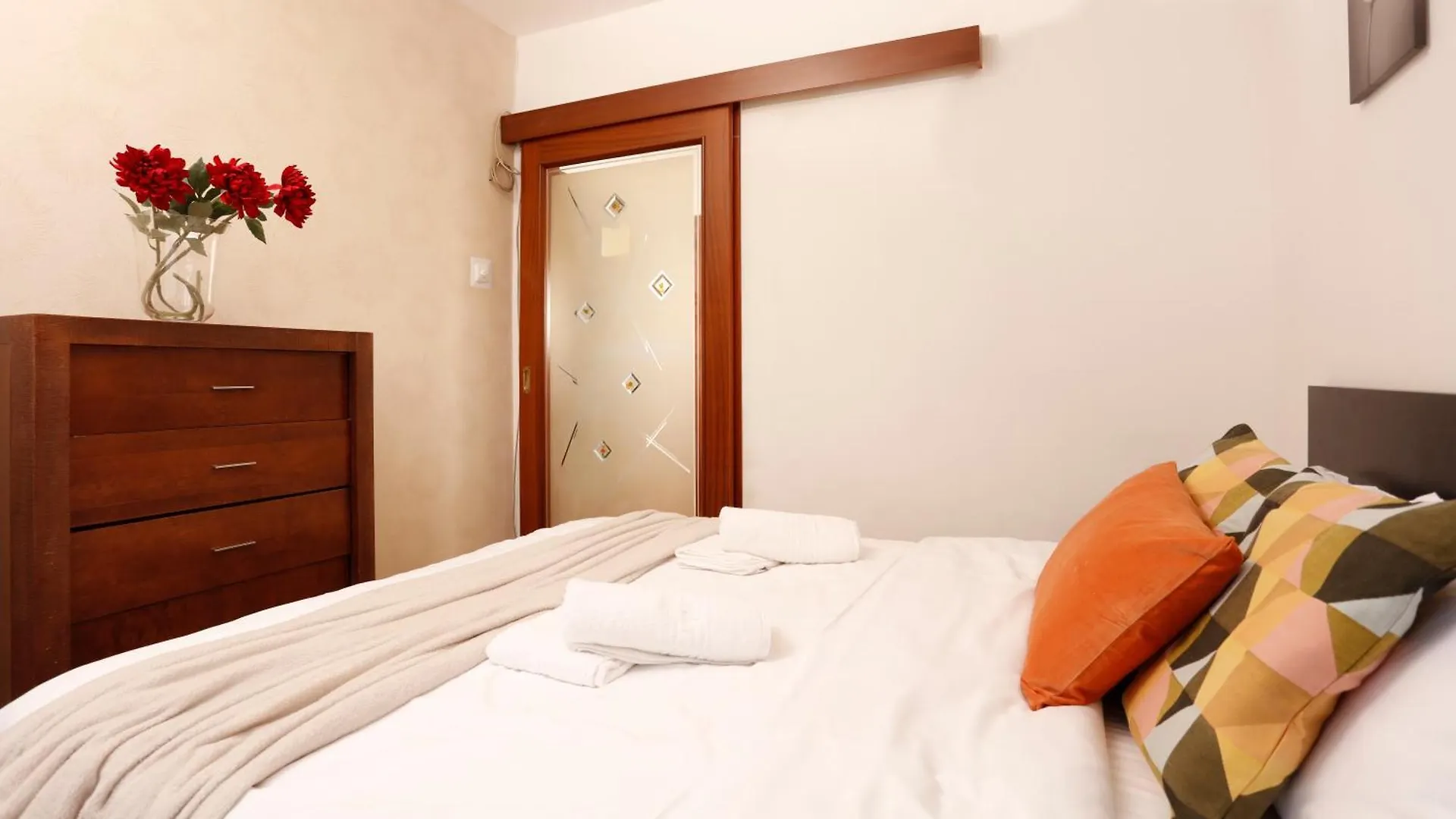 City Center Apartment Βουκουρέστι 0*,